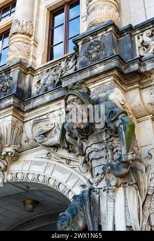 Georgstor, architektonisches Detail im Residenzschloss in der inneren Altstadt von Dresden, Sachsen, Deutschland. Stockfoto