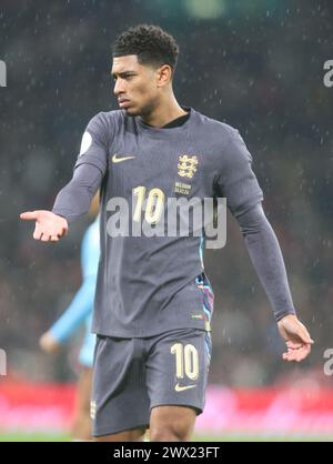 Jude Bellingham (Real Madrid) aus England in Aktion während des internationalen Freundschaftsspiels zwischen England und Belgien im Wembley-Stadion, London, Stockfoto