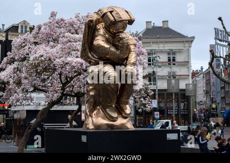 Bronzestatue Der Thinker Von Joseph Klibansky In Amsterdam, Niederlande 21-3-2024 Stockfoto