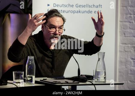 JURI Andruchowytsch der Preis unserer Freiheit ein Abend mit Juri Andruchowytsch im Haus für Poesie am 25.3.24 fotos gezett *** Yuri Andruchowych der Preis unserer Freiheit ein Abend mit Juri Andruchowych im Haus für Poesie am 25 3 24 fotos gezett Stockfoto