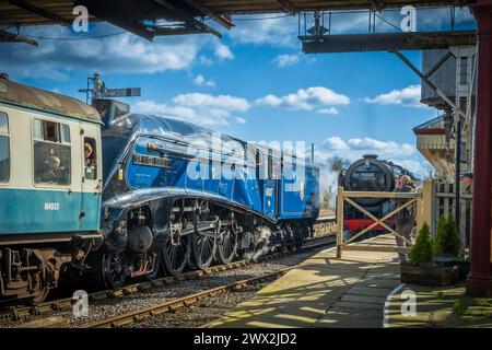 60007 Sir Nigel Gresley, LNER Class A4 4-6-2 Pacific Dampflokomotive auf der East Lancashire Railway. Ramsbottom Station. Stockfoto