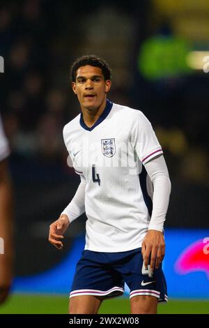 Bolton, Großbritannien. März 2024. Jarell Quansah aus England während des Qualifikationsspiels zur UEFA-U21-Europameisterschaft 2025 zwischen England U21 und Luxemburg U21 im Toughsheet Community Stadium am 26. März 2024 in Bolton, England. (Foto: Richard Ault/phcimages.com) Credit: PHC Images LTD/Alamy Live News Stockfoto