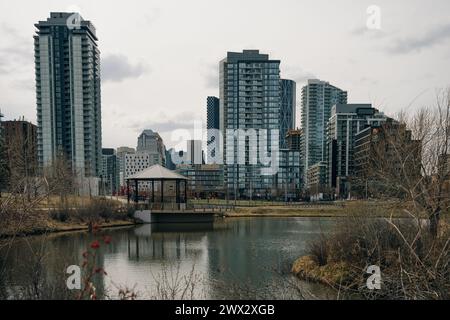 Calgary, Alberta Kanada - Mai, 2. Mai 2023 Downtown, Zentrum von Calgary. . Hochwertige Fotos Stockfoto