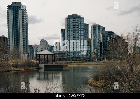 Calgary, Alberta Kanada - Mai, 2. Mai 2023 Downtown, Zentrum von Calgary. . Hochwertige Fotos Stockfoto