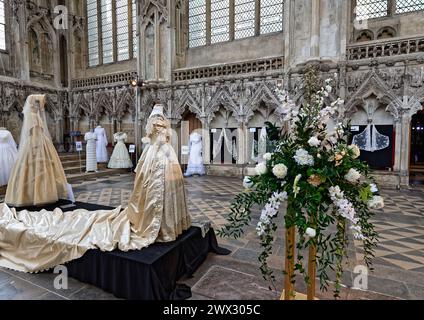 Eine Feier der Brautkleider in der Lady Chapel of Ely Cathedral Cambridgeshire England Großbritannien Stockfoto