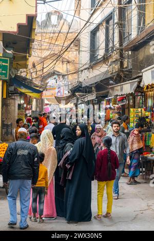 Indien, Rajasthan, Ajmer, Strassenszene im Marktviertel unterhalb der Adhai-din-ka-Jhonpra-Moschee Stockfoto