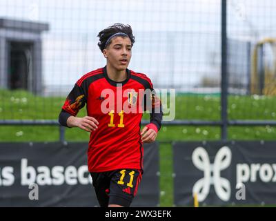 Tubize, Belgien. März 2024. Rayane Bounida (11) aus Belgien, dargestellt während eines Freundschaftsspiels zwischen den belgischen und walisischen U18-Nationalmannschaften am Montag, den 25. März 2024 in Tubize, Belgien. Quelle: Sportpix/Alamy Live News Stockfoto