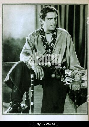 Porträt von Douglas Fairbanks als Gaucho. Vintage Photoplay Magazine fotografisches Porträt des Filmschauspielers, ca. 1920er Jahre Stockfoto