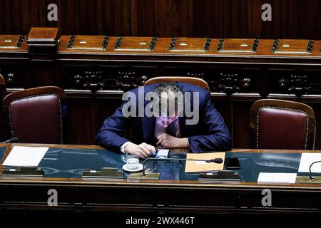 Roma, Italien. März 2024. IL ministro dell'Economia Giancarlo Giorgetti alla Camera dei deputati durante il Fragestunde. Roma, Mercoled&#xec;, 27. märz 2024 (Foto Roberto Monaldo/LaPresse) Wirtschaftsminister Giancarlo Giorgetti in der Abgeordnetenkammer während der Fragestunde. Rom, Mittwoch, 27. März 2024 (Foto: Roberto Monaldo/LaPresse) Credit: LaPresse/Alamy Live News Stockfoto