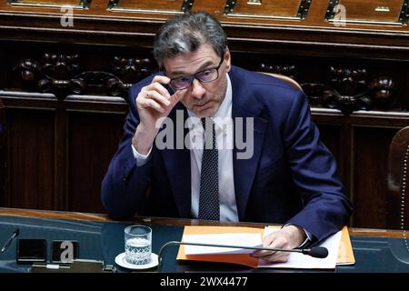 Roma, Italien. März 2024. IL ministro dell'Economia Giancarlo Giorgetti alla Camera dei deputati durante il Fragestunde. Roma, Mercoled&#xec;, 27. märz 2024 (Foto Roberto Monaldo/LaPresse) Wirtschaftsminister Giancarlo Giorgetti in der Abgeordnetenkammer während der Fragestunde. Rom, Mittwoch, 27. März 2024 (Foto: Roberto Monaldo/LaPresse) Credit: LaPresse/Alamy Live News Stockfoto