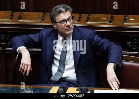 Roma, Italien. März 2024. IL ministro dell'Economia Giancarlo Giorgetti alla Camera dei deputati durante il Fragestunde. Roma, Mercoled&#xec;, 27. märz 2024 (Foto Roberto Monaldo/LaPresse) Wirtschaftsminister Giancarlo Giorgetti in der Abgeordnetenkammer während der Fragestunde. Rom, Mittwoch, 27. März 2024 (Foto: Roberto Monaldo/LaPresse) Credit: LaPresse/Alamy Live News Stockfoto