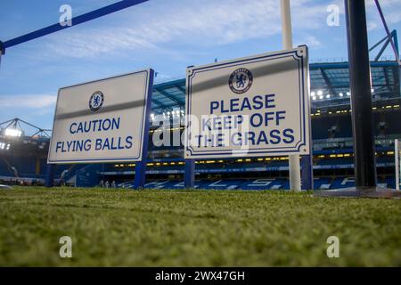 Stamford Bridge, London, Großbritannien. März 2024. Die Szene ist vor dem Spiel der UEFA Womens Champions League zwischen Chelsea und Ajax in Stamford Bridge in London angesiedelt. (Tom Phillips/SPP) Credit: SPP Sport Press Photo. /Alamy Live News Stockfoto