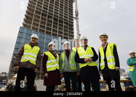 Kai Wegner, Franziska Giffey Estrel Tower Mitglieder Senat und Bezirksamt Baustelle, am 26.03.2024 in Berlin, Neukölln, Deutschland *** Kai Wegner, Franziska Giffey Estrel Tower Mitglieder Senat und Bezirksamt Baustelle, am 26 03 2024 in Berlin, Neukölln, Deutschland Stockfoto