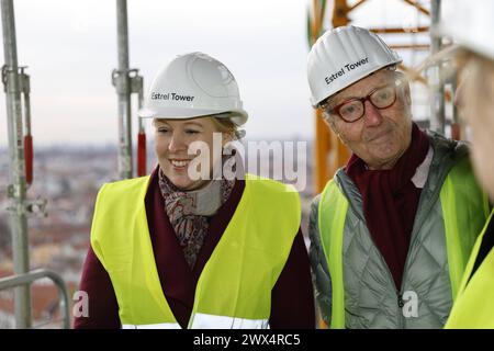 Kai Wegner, Franziska Giffey Estrel Tower Mitglieder Senat und Bezirksamt Baustelle, am 26.03.2024 in Berlin, Neukölln, Deutschland *** Kai Wegner, Franziska Giffey Estrel Tower Mitglieder Senat und Bezirksamt Baustelle, am 26 03 2024 in Berlin, Neukölln, Deutschland Stockfoto