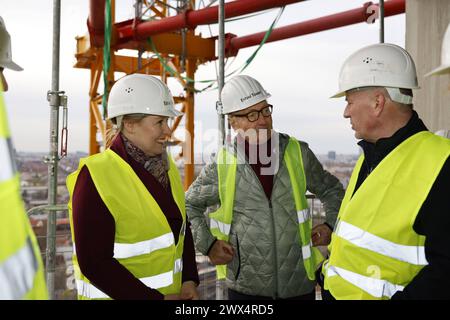 Kai Wegner, Franziska Giffey Estrel Tower Mitglieder Senat und Bezirksamt Baustelle, am 26.03.2024 in Berlin, Neukölln, Deutschland *** Kai Wegner, Franziska Giffey Estrel Tower Mitglieder Senat und Bezirksamt Baustelle, am 26 03 2024 in Berlin, Neukölln, Deutschland Stockfoto