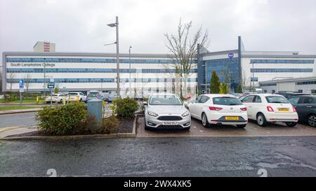 SLC South Lanarkshire College vom Parkplatz Stockfoto