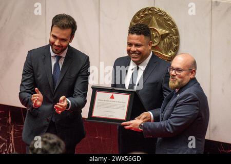 Homenagem para Ronaldo Fenomeno - Assembleia de Minas Gerais BELO HORIZONTE MG, 03/27/2024 - Versammlung der Minas / Homeage - die Versammlung der Minas zollt Ronaldo Fenomeno mit dem Titel Ehrenbürger für die Verdienste des ehemaligen Spielers für den Staat MG am Mittwochabend, 27. IMAGO / Gustavo Minas Gerais Brasil Copyright: XGustavoxRabelox Stockfoto