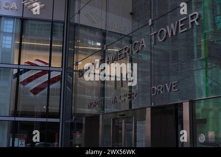 Chicago, USA. März 2024. Bank of America Tower, 110 North Wacker Drive, Chicago, Illinois, 27. März 2024. (Foto: Ludvig Peres/SIPA USA) Credit: SIPA USA/Alamy Live News Stockfoto