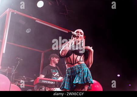 27. März 2024, Manchester, Vereinigtes Königreich: UK-Popstar TALIA MAR live an der Manchester Academy UK, Eröffnung für Caity Baser auf der STILL Learning Tour. (Kreditbild: © Andy von Pip/ZUMA Press Wire) NUR REDAKTIONELLE VERWENDUNG! Nicht für kommerzielle ZWECKE! Stockfoto