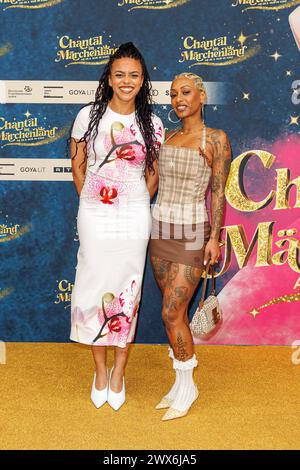 Premiere - Chantal im Märchenland Aminata Belli und Nura Habib Omer bei der Premiere zu Chantal im Märchenland im Zoo Palast am 26.03.2024 in Berlin. *** Premiere Chantal im Märchenland Aminata Belli und Nura Habib Omer bei der Premiere von Chantal im Märchenland im Zoo Palast am 26 03 2024 in Berlin Copyright: XEventpressxKochanx Stockfoto