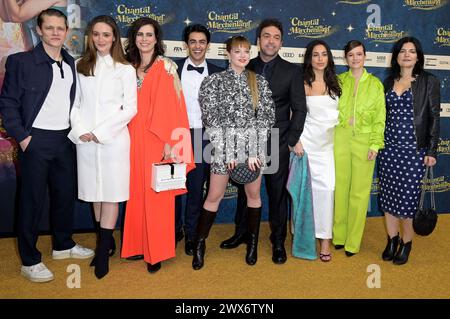 Max von der Groeben, Maria Ehrich, Nora Tschirner, Mido Kotaini, Jella Haase, Bora Dagtekin, Gizem Emre, Lena Schömann und Jasmin Tabatabai bei der Premiere des Kinofilms Chantal im Märchenland im Zoo Palast. Berlin, 27.03.2024 *** Max von der Groeben, Maria Ehrich, Nora Tschirner, Mido Kotaini, Jella Haase, Bora Dagtekin, Gizem Emre, Lena Schömann und Jasmin Tabatabai bei der Premiere des Films Chantal im Märchenland im Zoo Palast Berlin, 27 03 2024 Foto:XF.xKernx/xFuturexImagex chantal berlin 4452 Stockfoto