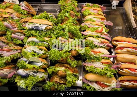 Fischverkauf, überdachter Markt, Hannover, Niedersachsen, Deutschland, Europa Stockfoto