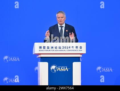 Boao, die chinesische Provinz Hainan. März 2024. Mathias Cormann, Generalsekretär der Organisation für wirtschaftliche Zusammenarbeit und Entwicklung (OECD), hält eine Rede auf der Eröffnungszeremonie der Jahreskonferenz 2024 des Boao-Forums für Asien in Boao, südchinesischer Provinz Hainan, am 28. März 2024. Guo Cheng/Xinhua/Alamy Live News Stockfoto