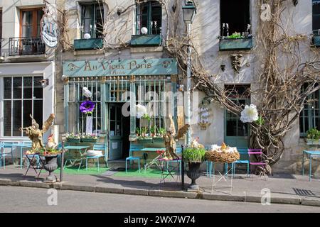 Frankreich, Region Ile-de-France, Paris Île de la Cité, 4. Arrondissement, Île de la Cité, 24 rue Chanoinesse, 'Au Vieux Paris d'Arcole'. 21. März 2024 Stockfoto