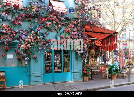 Frankreich, Region Ile-de-France, Paris Rive Gauche, 6. Arrondissement, Rue de Vaugirard angle du Boulevard du Montparnasse, Brasserie 'Villa Marquise'. 20. März 2024 Stockfoto