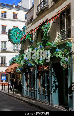 Frankreich, Region Ile-de-France, Paris Rive Gauche, 6. Arrondissement, Rue de Buci 5, Ecke Rue Grégoire de Tours, Restaurant 'Maison Sauvage'. 19. März 2024 Stockfoto