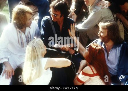 ABBA: Das Filmjahr : 1977 Schweden / Australien Regie : lasse Hallström Björn Ulvaeus, Robert Hughes, Benny Andersson, Agnetha Fältskog, Anni-Frid Lyngstad Stockfoto