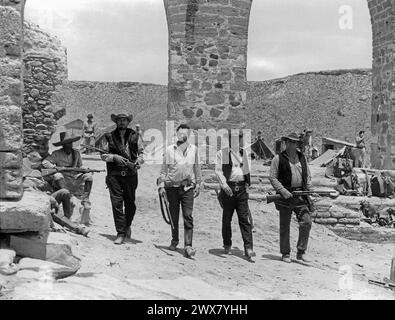 The Wild Bunch Year : 1969 USA Regie : Sam Peckinpah Ben Johnson, Warren Oates, William Holden, Ernest Borgnine Stockfoto