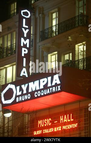 Tourismus, Frankreich, paris 9. Arrondissement, olympia, bruno coquatrix, boulevard des capucines, Musikhalle, Neonlicht, Nacht Stockfoto