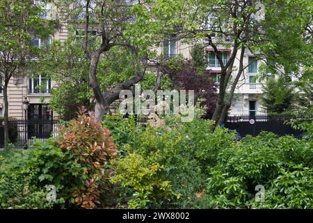 Paris, Avenue Foch, Gärten auf der Avenue Foch, 16. Arrondissement. Stockfoto