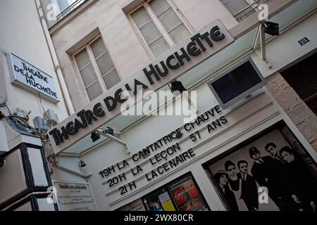 Paris, Rue de la huchette, Detail der Fassade des Theaters de la Huchette 5. August 2014 Stockfoto