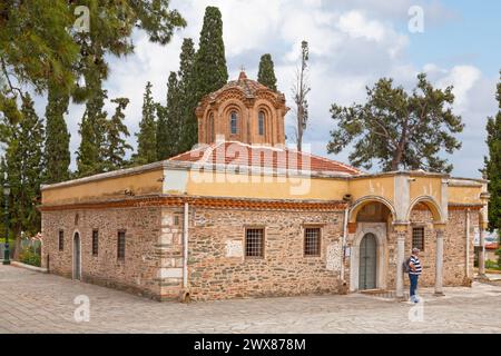 Thessaloniki, Griechenland – 03. Mai 2019: Das Kloster Vlatades (griechisch Μονή Βλατάδων) ist ein Kloster aus dem 14. Jahrhundert, das in der späten Ära der Byzantien erbaut wurde Stockfoto