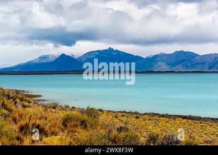 Eine patagonische Landschaft außerhalb der Stadt El Calafate, Patagonien, Argentinien. Stockfoto