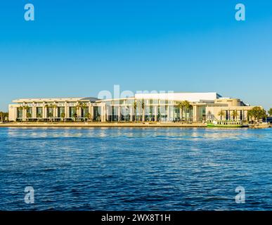 Die Skyline von Savannah über den Savannah River, Savannah, Georgia, USA Stockfoto