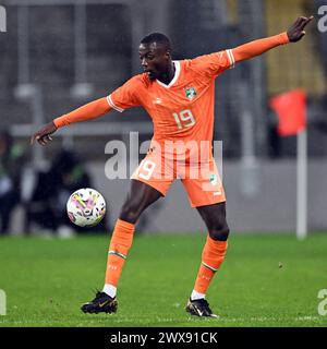 LINSE - Nicolas Pepe von der Elfenbeinküste während des Freundschaftsspiels zwischen der Elfenbeinküste und Uruguay am 26. März 2024 im Stade Bollaert Delelis in Lens, Frankreich. ANP | Hollandse Hoogte | GERRIT VAN COLOGNE Stockfoto