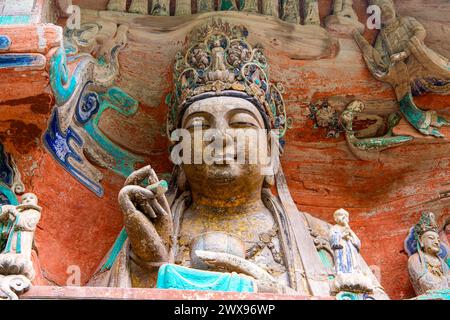 China - Provinz Sichuan - Buddha-Statue bei Dazu-Felsenschnitzereien, Kopierraum für Text Stockfoto