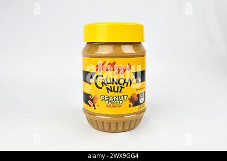 Kellogg's Crunchy Nuss Erdnussbutter Crunchy - Wales, Vereinigtes Königreich - 23. März 2024 Stockfoto