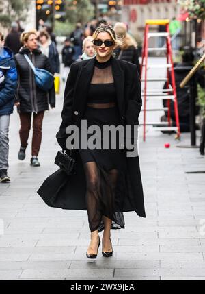 London, Großbritannien. März 2024. Ashley Roberts wurde in den Global Radio Studios in London gesehen. Quelle: SOPA Images Limited/Alamy Live News Stockfoto