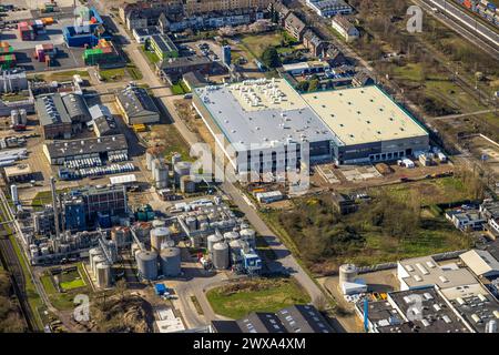 Luftbild, Baustelle mit Neubau Hallenkomplex Immobilienunternehmen Hillwood an der Reeser Straße am Hafen, Emmerich am Rhein, Nordrhein-Westfalen, Deutschland ACHTUNGxMINDESTHONORARx60xEURO *** Luftansicht, Baustelle mit Neubauhalle Gebäudekomplex Immobilienfirma Hillwood an der Reeser Straße am Hafen, Emmerich am Rhein, Nordrhein-Westfalen, Deutschland ATTENTIONxMINDESTHORAxTHORAxMINDESORAx60xEURO Stockfoto