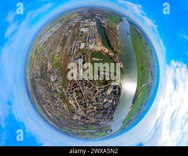 Luftbild, Hafen Emmerich am Fluss Rhein, Gewerbegebiet, Erdkugel, Fischaugen Aufnahme, 360 Grad Aufnahme, winzige Welt, kleiner Planet, Fischaugenbild, Emmerich, Emmerich am Rhein, Nordrhein-Westfalen, Deutschland ACHTUNGxMINDESTHONORARx60xEURO *** Luftaufnahme, Hafen Emmerich am Rhein, Industriegebiet, Erdkugel, Fischaugenbild, 360°-Bild, winzige Welt, kleiner Planet, Fischaugenbild, Emmerich, Emmerich am Rhein, Nordrhein-Westfalen, Deutschland ACHTUNGxMINDESTHONORARx60xEURO Stockfoto