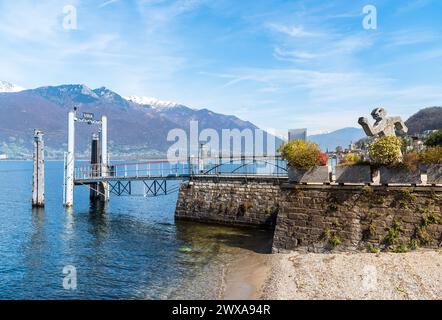 Pier der Vira am Lago Maggiore in Vira Gambarogno, Bezirk Locarno, im Tessin, Schweiz Stockfoto