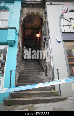 Edinburgh Schottland, Vereinigtes Königreich 29. März 2024. Polizeivorfall zwischen Victoria Street und Upper Bow. Credit sst/alamy Live News Stockfoto