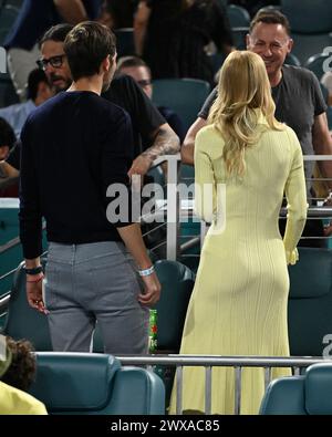 Miami Gardens FL, USA. März 2024. Ivanka Trump und Jarde Kushner sehen Carlos Alcaraz gegen Grigor Dimitrov im Viertelfinale der Männer bei den Miami Open im Hard Rock Stadium am 28. März 2024 in Miami Gardens, Florida. Quelle: Mpi04/Media Punch/Alamy Live News Stockfoto