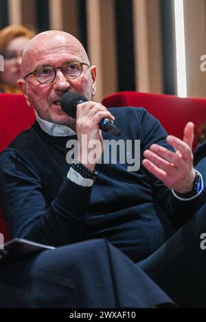 Tubeke, Belgien. März 2024. Jan Mosselmans - Eleven DAZN im Bild während der Nieuwe Strategie vrouwenvoetbal am Freitag, den 29. März 2024 in Tubeke, Belgien. Quelle: Sportpix/Alamy Live News Stockfoto