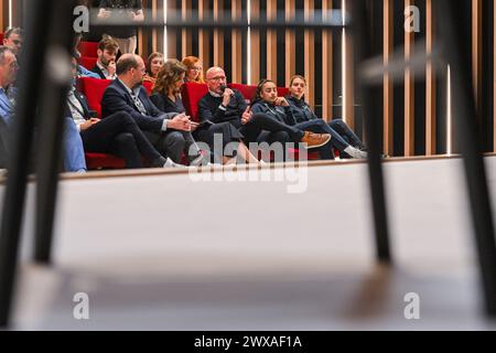 Tubeke, Belgien. März 2024. Jan Mosselmans - Eleven DAZN im Bild während der Nieuwe Strategie vrouwenvoetbal am Freitag, den 29. März 2024 in Tubeke, Belgien. Quelle: Sportpix/Alamy Live News Stockfoto