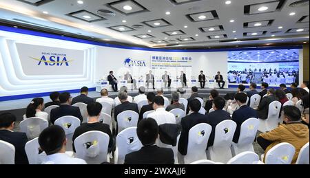 Boao, die chinesische Provinz Hainan. März 2024. Eine Podiumsdiskussion zum Thema „kohlenstoffarme Energiewende“ findet auf der Jahreskonferenz 2024 des Boao Forum for Asia (BFA) in Boao, südchinesischer Provinz Hainan, am 29. März 2024 statt. Quelle: Yang Guanyu/Xinhua/Alamy Live News Stockfoto
